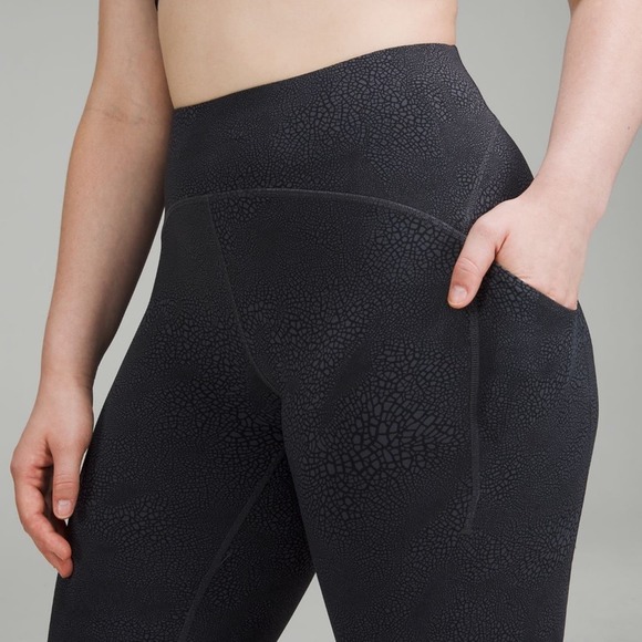 Lululemon Power Thru HR Tight 25" Size 2 - Picture 3 of 6